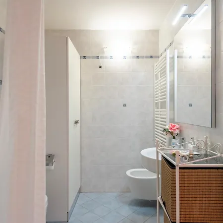 Charming View - Happy Apartment